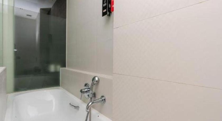 Reddoorz Hotel Plus @ Little India Singapore Exterior photo